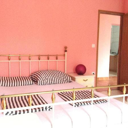 Yellow House Experience Apart otel Pag Island Dış mekan fotoğraf