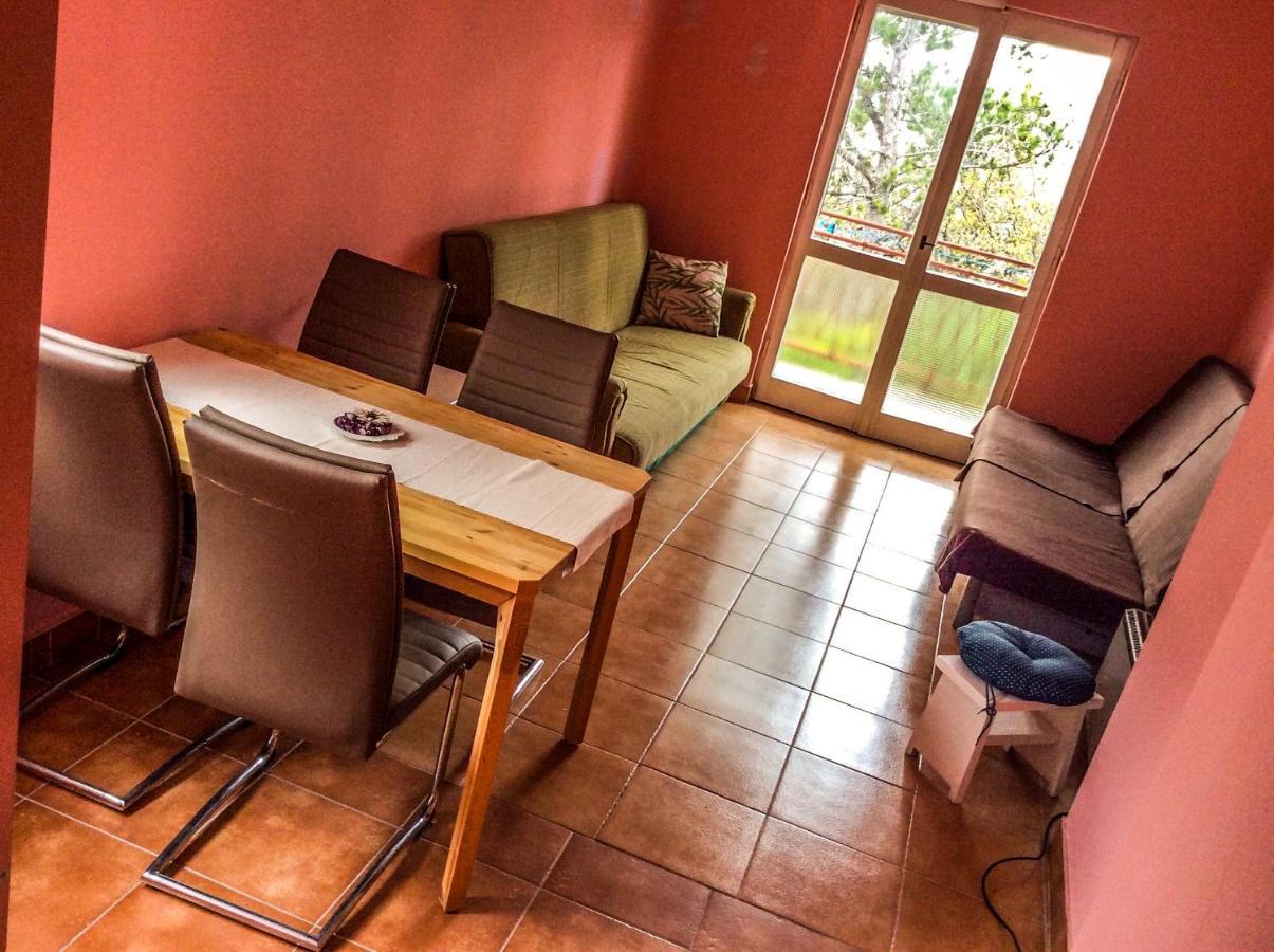 Yellow House Experience Apart otel Pag Island Dış mekan fotoğraf